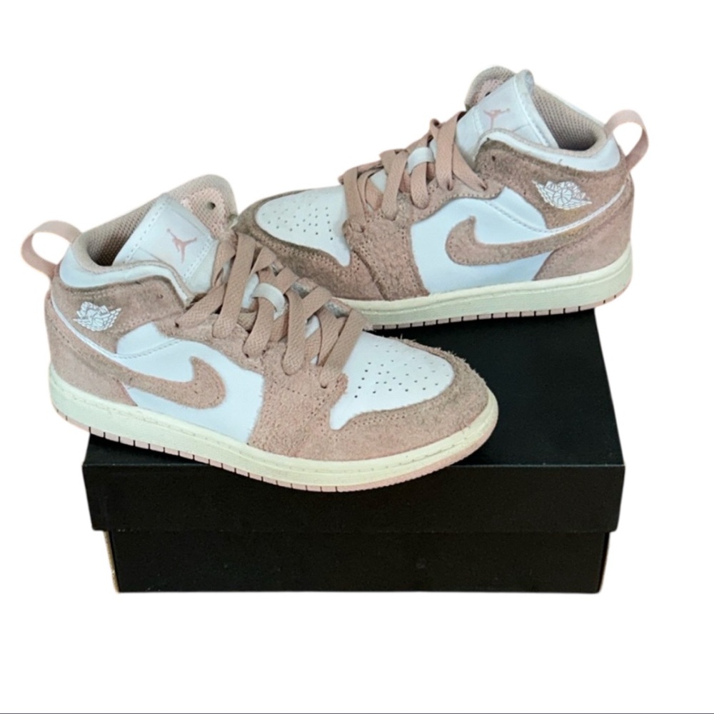 Air Jordan 1 Mid TD
